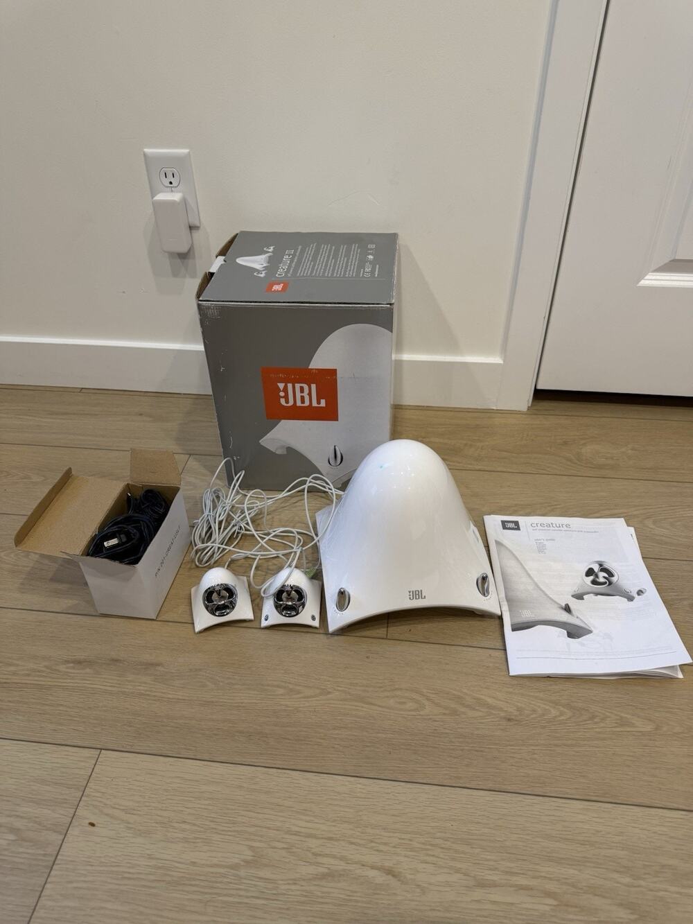 JBL Creature II Self-Powered Satellite and Subwoofer System 3 pieces